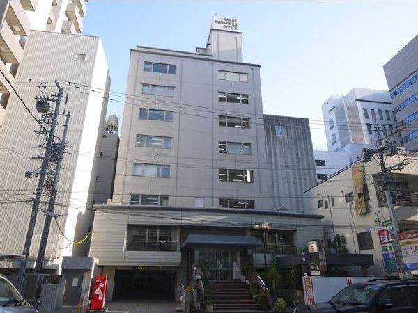 栄メンバーズオフィスビルの外観
