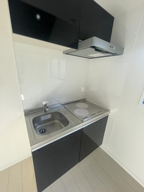 横浜市西区霞ケ丘のアパートのキッチン