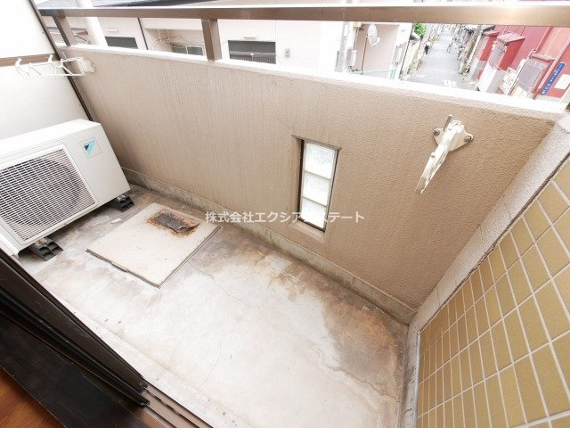 朝日プラザ岸里パサージュのバルコニー