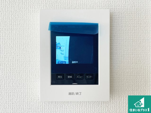 神戸市須磨区緑が丘　第3期　新築一戸建ての防犯設備|カラーモニターインターホン！声だけでなく来訪者の姿や顔がモニターで確認できるので、小さなお子様がいらっしゃるご家庭でも安心できます！