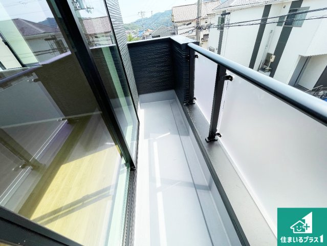 神戸市須磨区緑が丘　第3期　新築一戸建てのバルコニー|日当たりのよいバルコニー！お部屋が開放的に！
