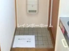 幸ハイツの玄関