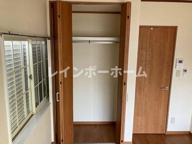 幸ハイツの収納