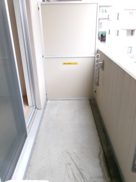 トレセリア大和田のバルコニー
