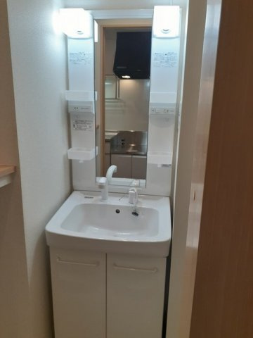Ｓ・ＬＩＦＥの洗面所|ゆったりとスペースのある洗面所