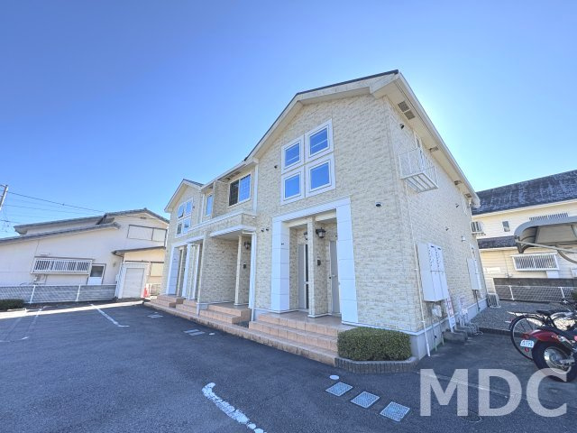 徳島市八万町大坪のアパートの外観
