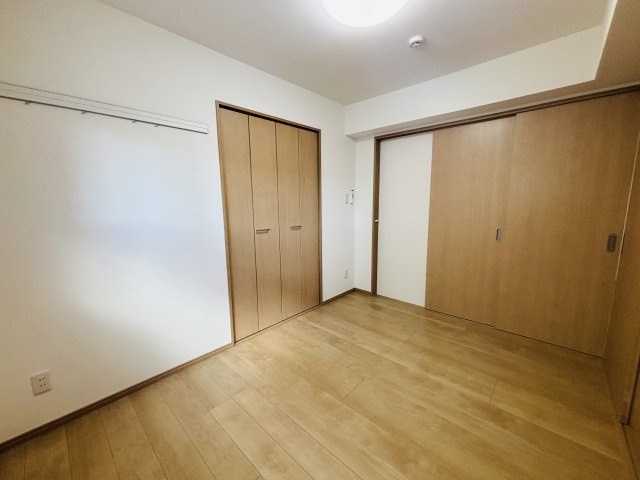 グランディールやはぎの洋室