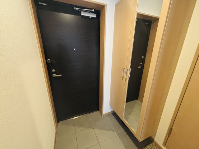グランディールやはぎの玄関