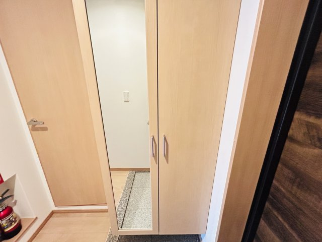 グランディールやはぎの玄関