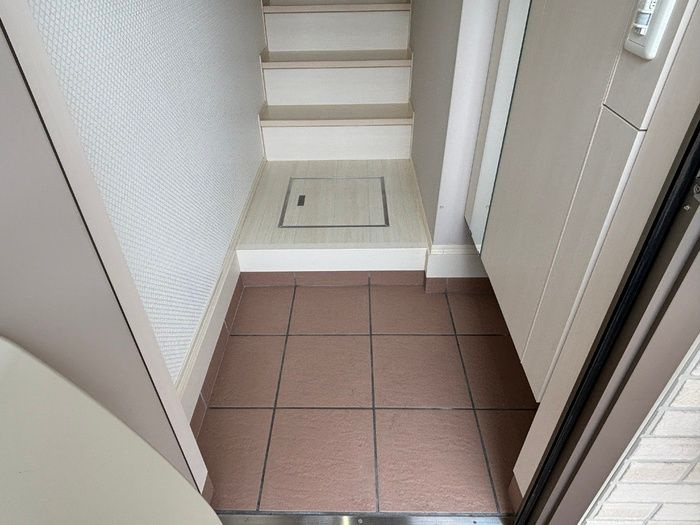 D-room　S・花堂南の玄関