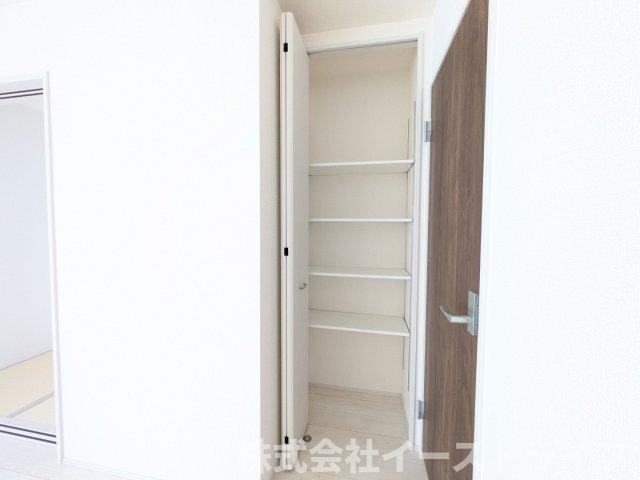 【新築戸建】　いわき市常磐上湯長谷町第3　全2棟　長期優良住宅の収納|リビング内にもクローゼット完備！散らかりがちなリビングに重宝します