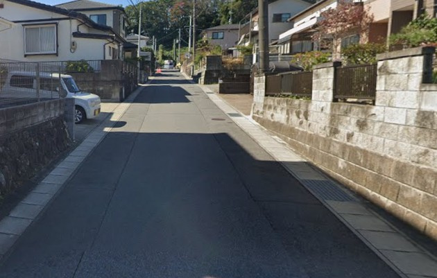 【新築戸建】　いわき市常磐上湯長谷町第3　全2棟　長期優良住宅の前面道路含む現地写真|南側4.6ｍ公道。