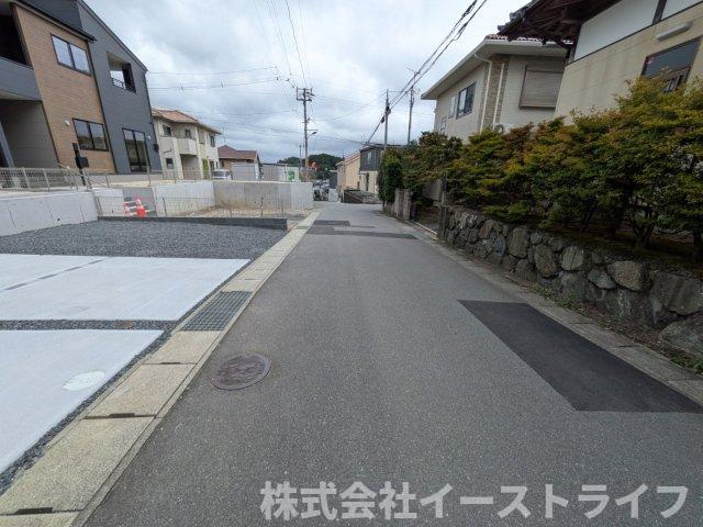 【新築戸建】　いわき市常磐上湯長谷町第3　全2棟　長期優良住宅の前面道路含む現地写真|南側4.6ｍ公道。