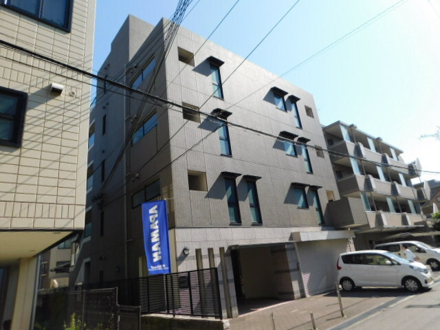 ジェヌイン本山