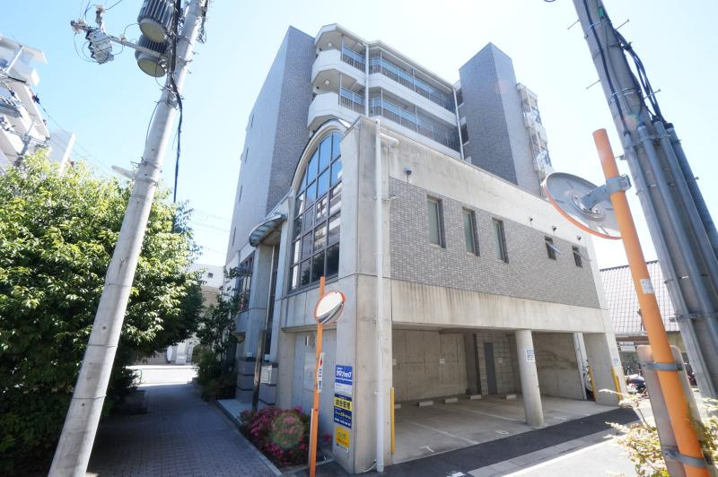 ブロッサム茨木の外観|外観は落ち着いています