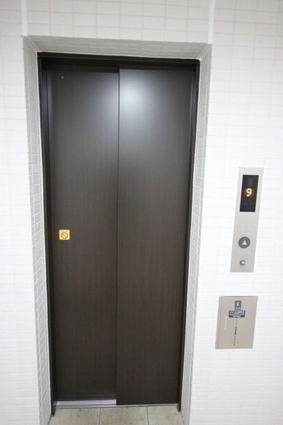 THE RESIDENCE SHIGAHONDORI 　駐車場2番空きの設備