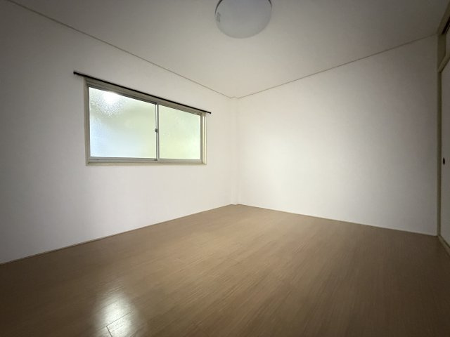 グランビルド長居の洋室