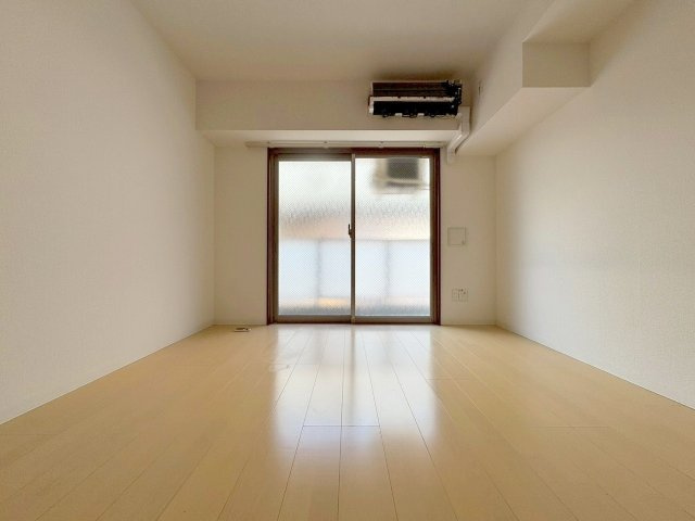パーラム淡路の居間・リビング