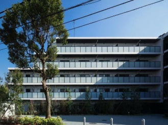 【外観】 | BLESS中野弥生町 | 鉄筋コンクリート造のがっちりとした建物。