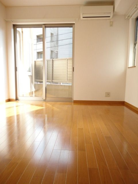 グリシーヌ経堂の居間・リビング
