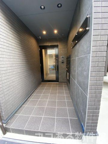 リアコートJR須磨鷹取のエントランス