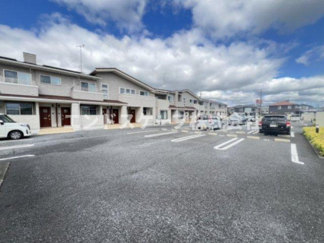 Ｃａｓａ・すみれの駐車場|高崎、前橋のお部屋探しはエンドスケープまで！お客様の理想お聞かせ下さい♪