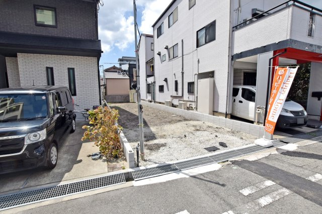 テラシエ立花町1丁目新築一戸建て│3LDK+駐車2台可 の外観|スーパー、ドラッグストア、コンビニまで徒歩8分圏内で日々の生活に便利な立地です。