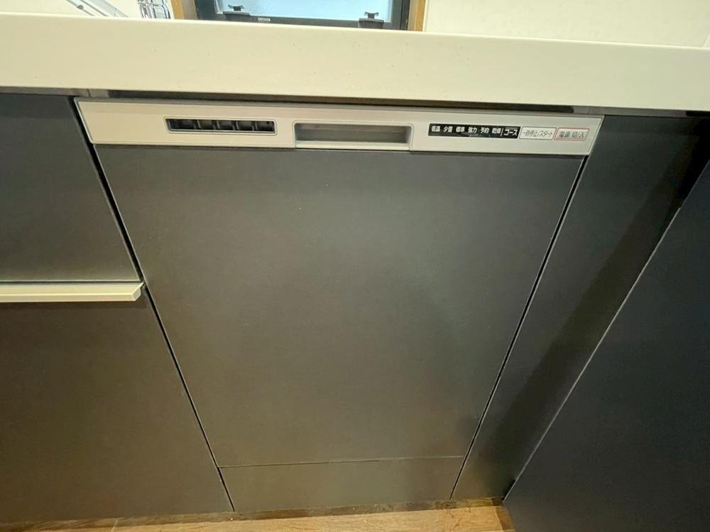 三ツ島5丁目　中古一戸建てのキッチン|食器洗い乾燥機
■物件内覧・資金計画相談・住宅ローン相談、リフォーム相談、お問合せ受付中■
※当日・翌日のご内覧、ご相談はお電話でのお問合せがスムーズです！