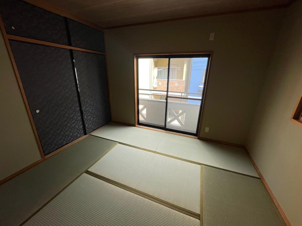 三ツ島5丁目　中古一戸建ての和室|和室6.0帖
■物件内覧・資金計画相談・住宅ローン相談、リフォーム相談、お問合せ受付中■
※当日・翌日のご内覧、ご相談はお電話でのお問合せがスムーズです！