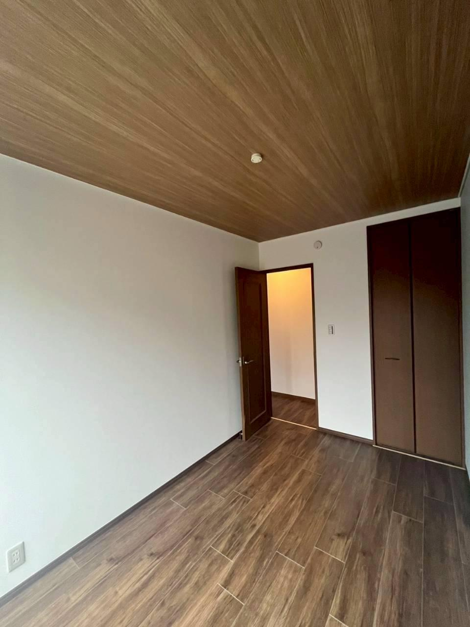 三ツ島5丁目　中古一戸建ての洋室|洋室5.0帖
■物件内覧・資金計画相談・住宅ローン相談、リフォーム相談、お問合せ受付中■
※当日・翌日のご内覧、ご相談はお電話でのお問合せがスムーズです！