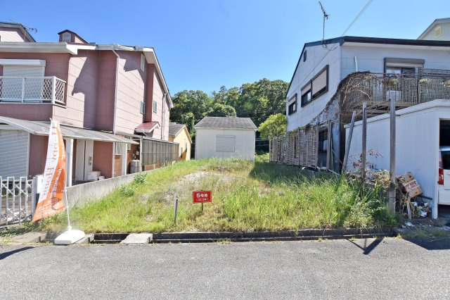 西宮市山口町香花園建築条件無し売土地