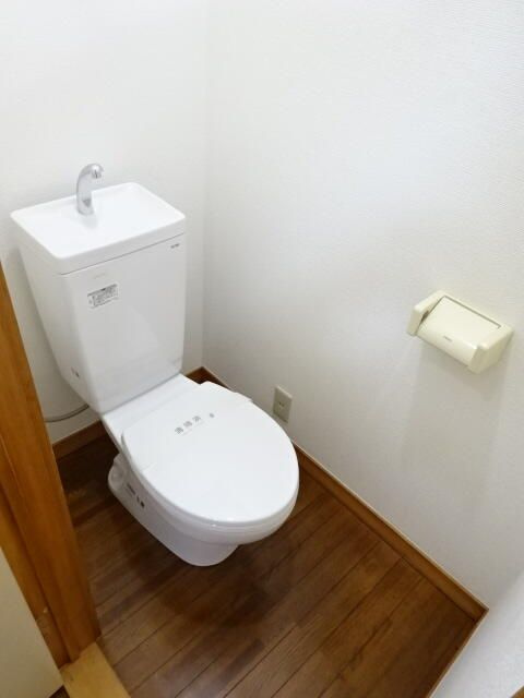 エクセレントハイツ岸谷のトイレ