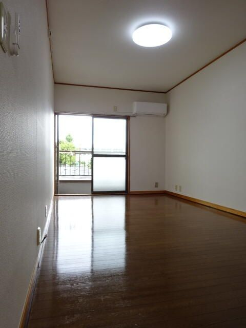 エクセレントハイツ岸谷のその他