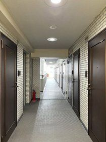ライオンズマンション板橋区役所前の玄関