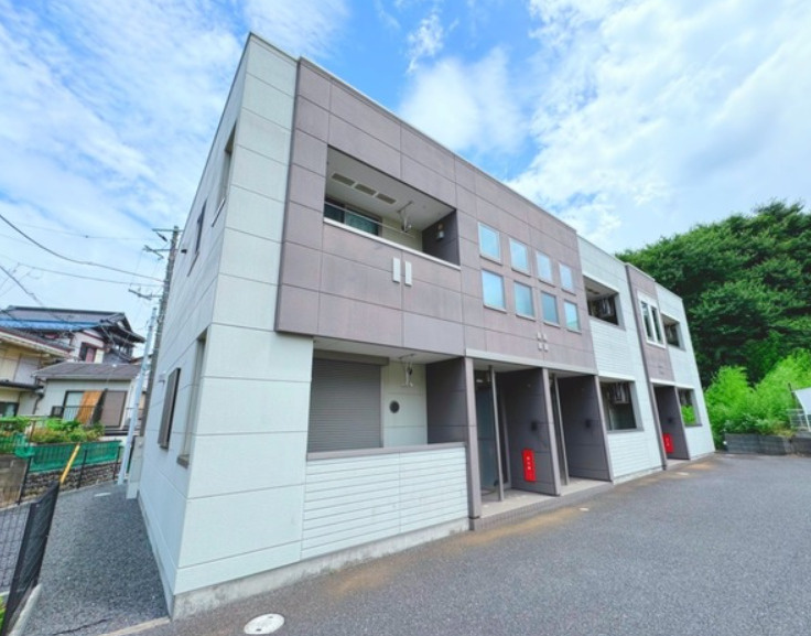 フォレストアーク大森のエントランス