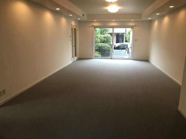 土田邸の居間・リビング
