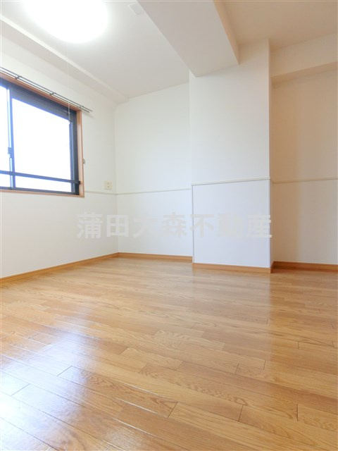 コスモリード大森町の居間・リビング