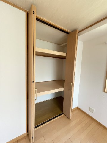 大阪市都島区毛馬町２丁目の賃貸マンションの収納