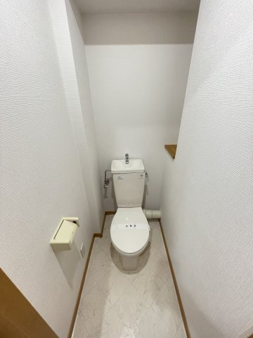 大阪市都島区毛馬町２丁目の賃貸マンションのトイレ