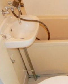 横浜市戸塚区下倉田町の賃貸マンションの洗面所
