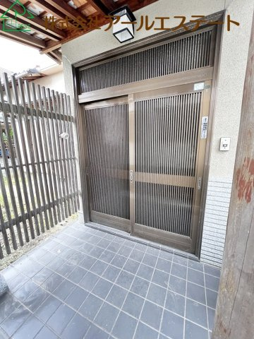 姫路市別所町小林　　JR「曽根駅」徒歩14分の玄関