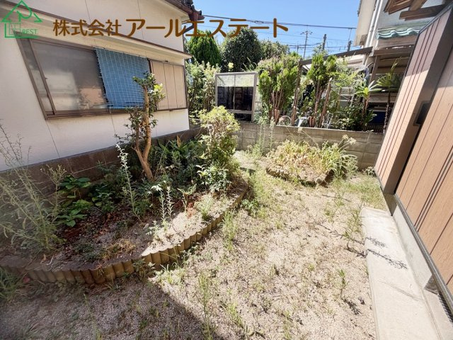 姫路市別所町小林　　JR「曽根駅」徒歩14分の庭