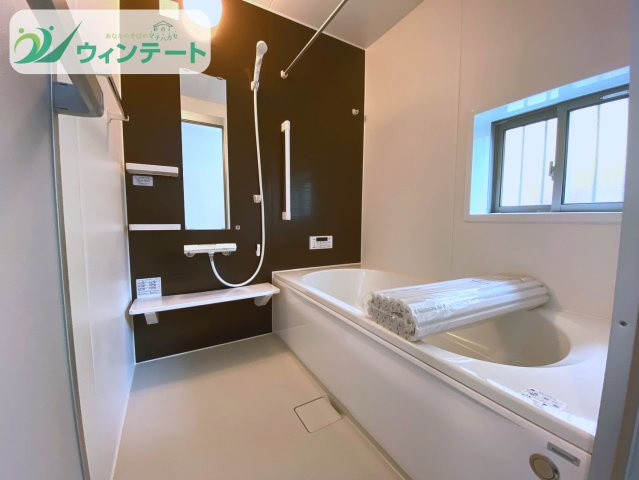 土浦市真鍋5丁目2086番　新築戸建　A号棟の浴室|浴室は広々とした一坪タイプ。デザイン性と機能性を両立した空間で、家族の癒し時間をより豊かにしてくれます。