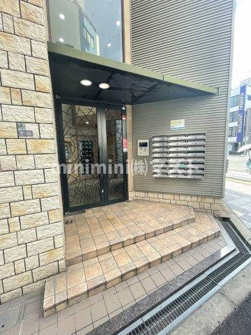 ラシーヌ天王寺のエントランス