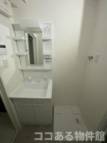 リアコートJR須磨鷹取の独立洗面台