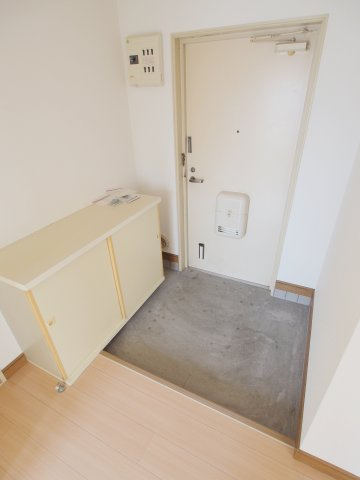 ミリオンハイム東昭和町の玄関