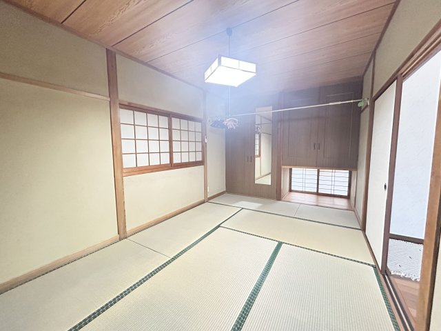 【和室】 | 今山貸家 | 丁寧にお手入れされた美しい和室。すぐに快適に過ごせます