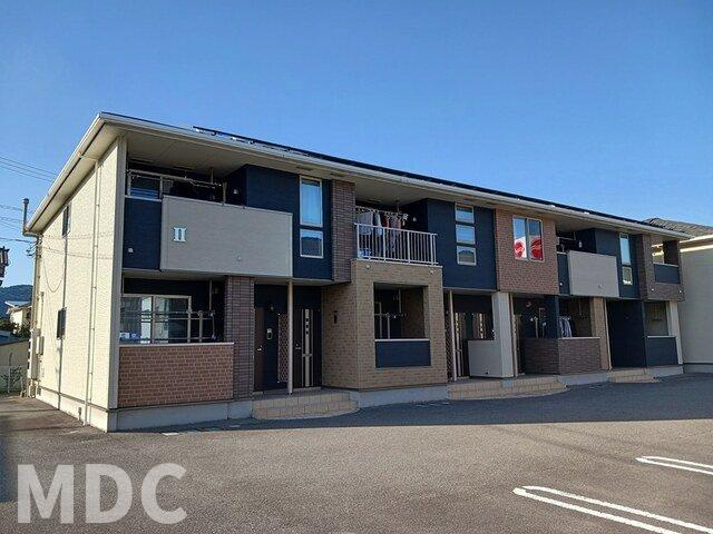 徳島市八万町川南のアパートの外観