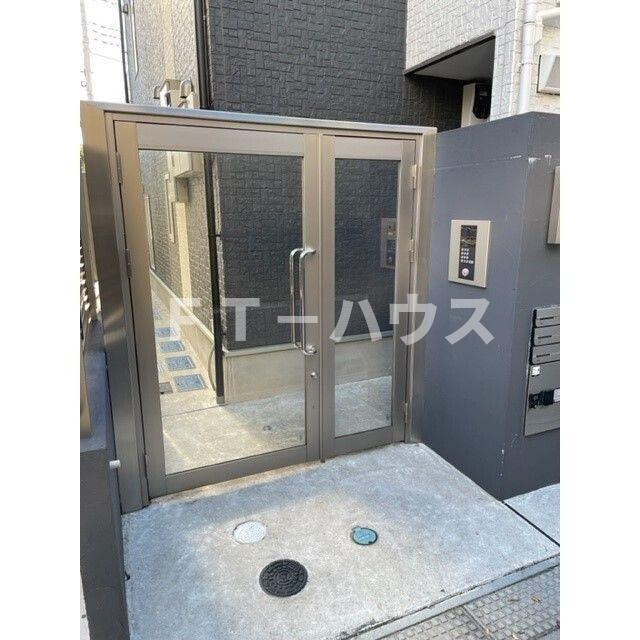 アクシス船橋のエントランス
