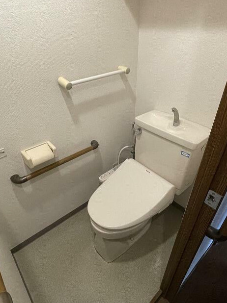 府中市宮町１丁目の賃貸マンションのトイレ